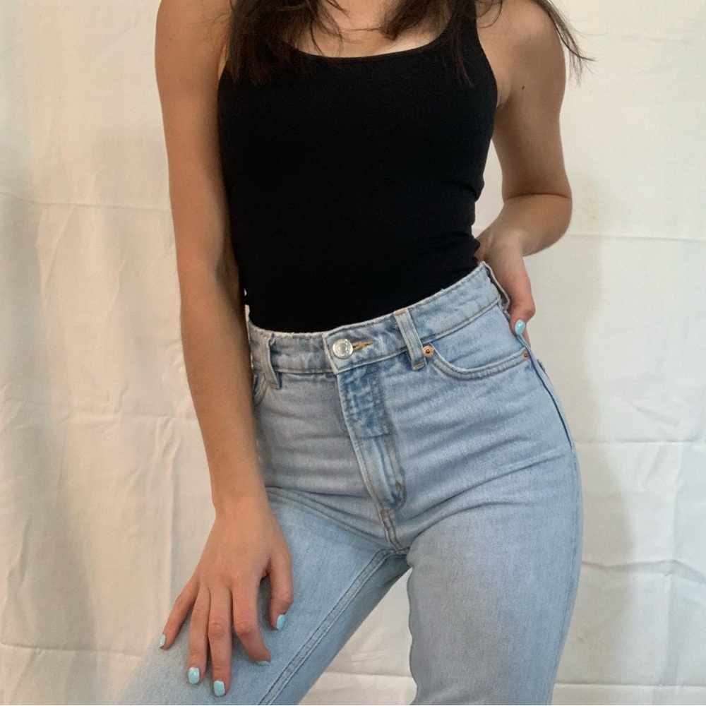 monki light blue ankle mom jeans